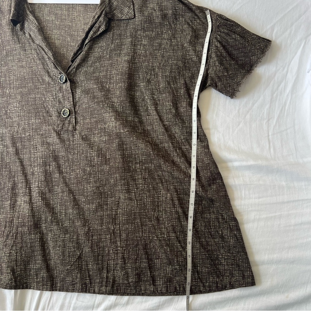 Brown and cream cotton shirt with wooden buttons size 48 (size 16) - Picture 6 of 9